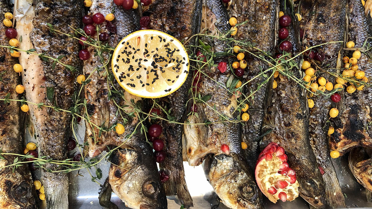 Cooked Whole Fish with Lemon