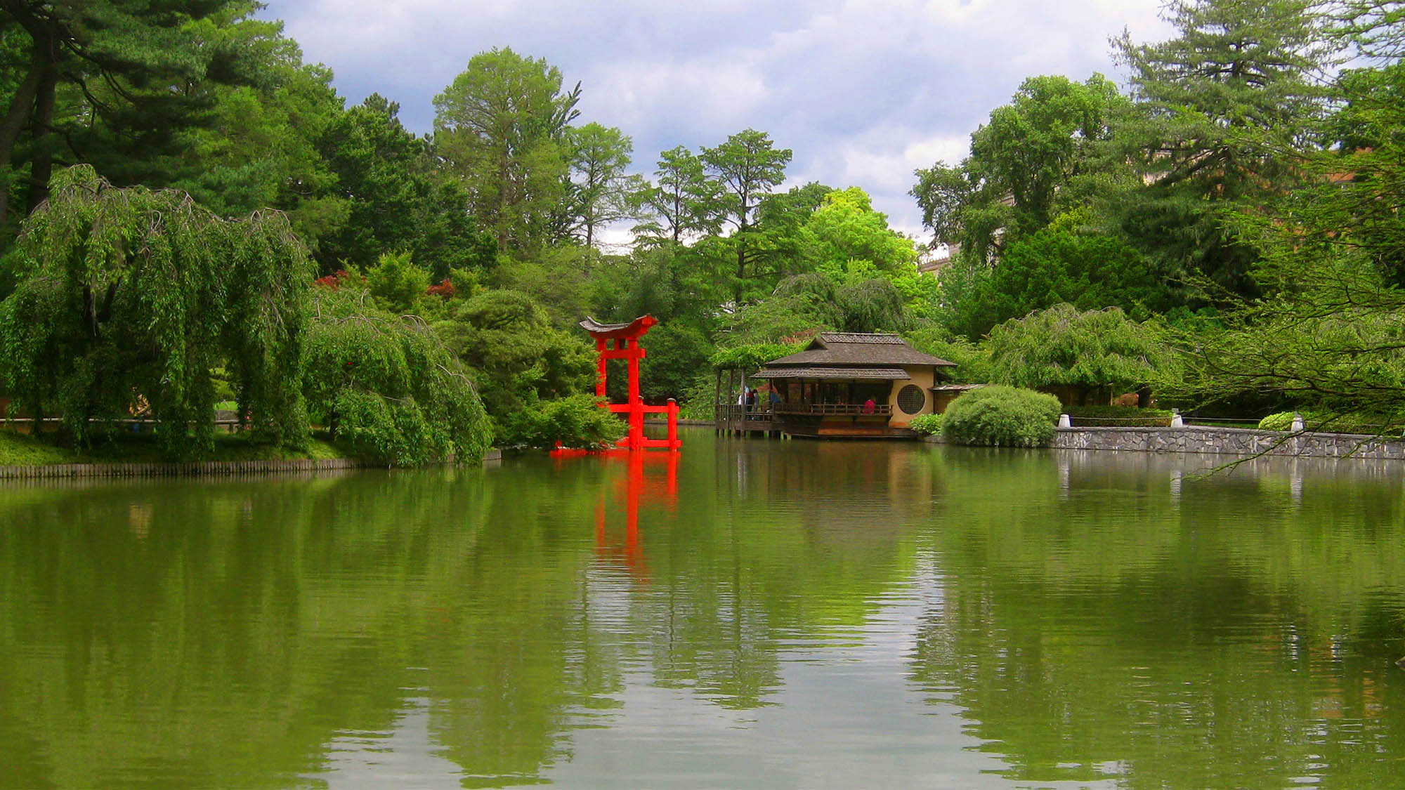 Japanese Garden at Brooklyn Botanic Garden with red pagoda