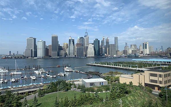 Brooklyn Heights Promenade view from above with Manhattan skyline in background