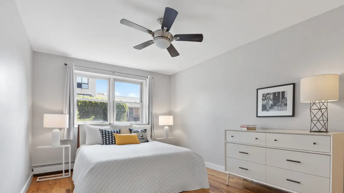 Bedroom with ceiling fan