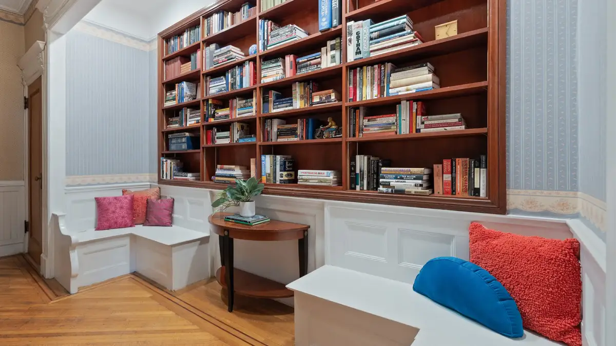 Built-in bookshelves and two built-in benches underneath